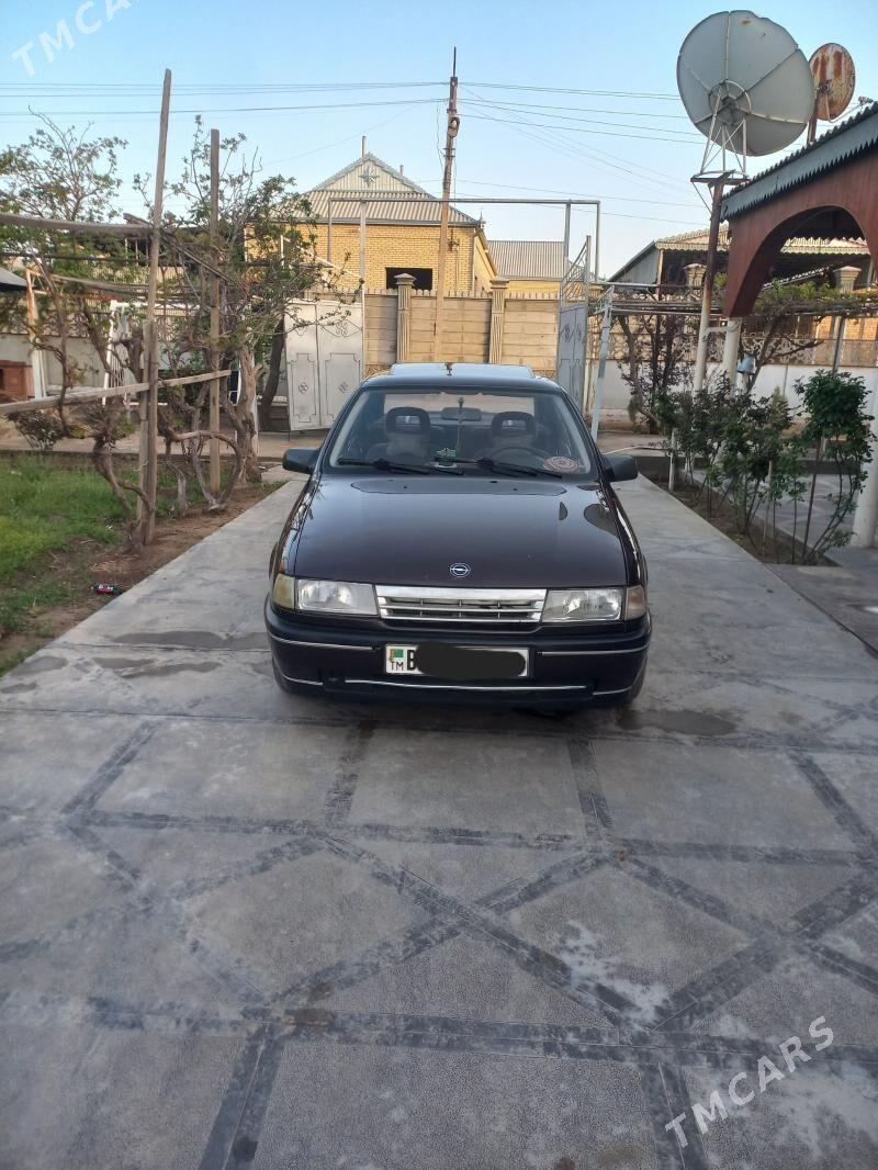 Opel Vectra 1992 - 47 000 TMT - Wekilbazar - img 1