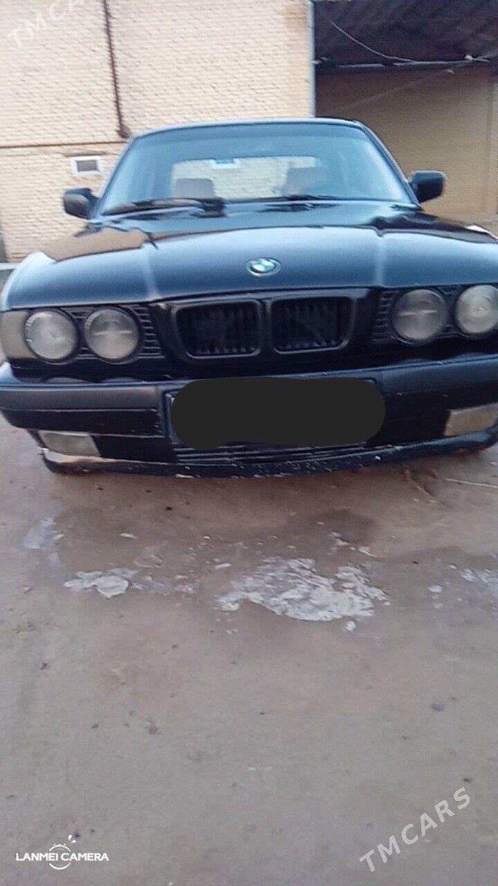 BMW 525 1989 - 70 000 TMT - Мургап - img 1