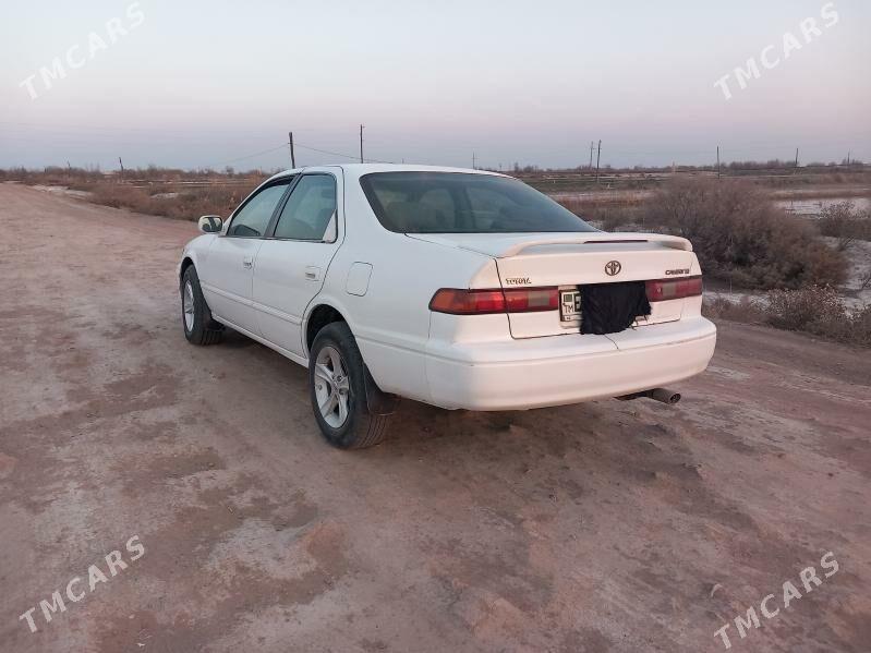 Toyota Camry 1997 - 120 000 TMT - Кёнеургенч - img 1