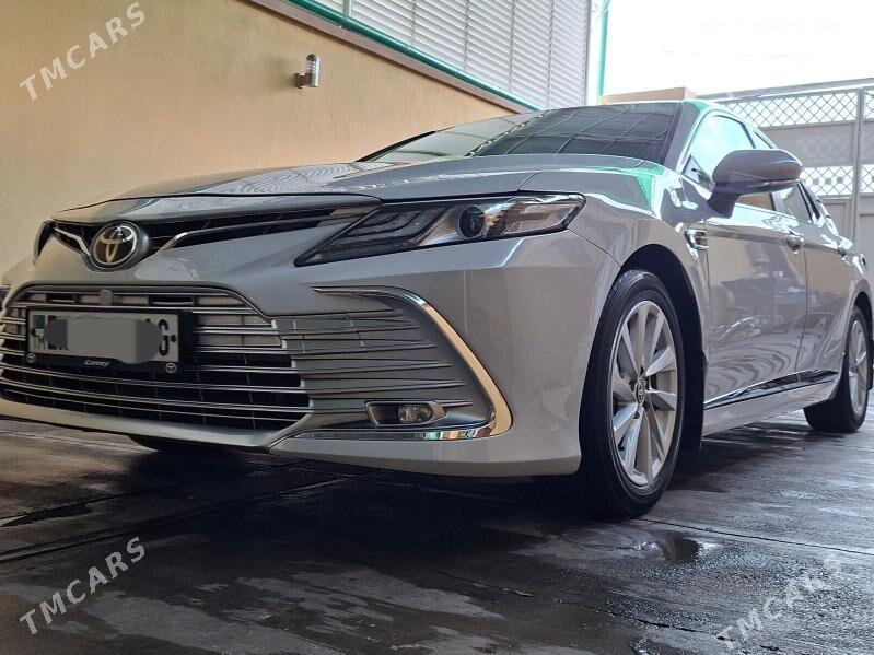Toyota Camry 2022 - 410 000 TMT - Бедев - img 1