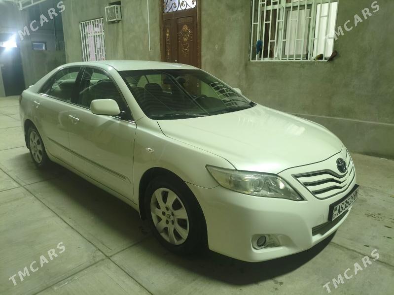 Toyota Camry 2011 - 215 000 TMT - Балканабат - img 1