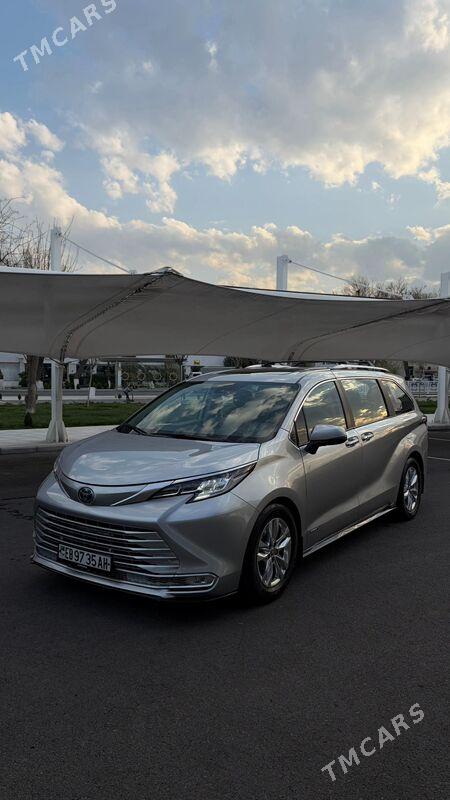 Toyota Sienna 2021 - 535 000 TMT - Aşgabat - img 1