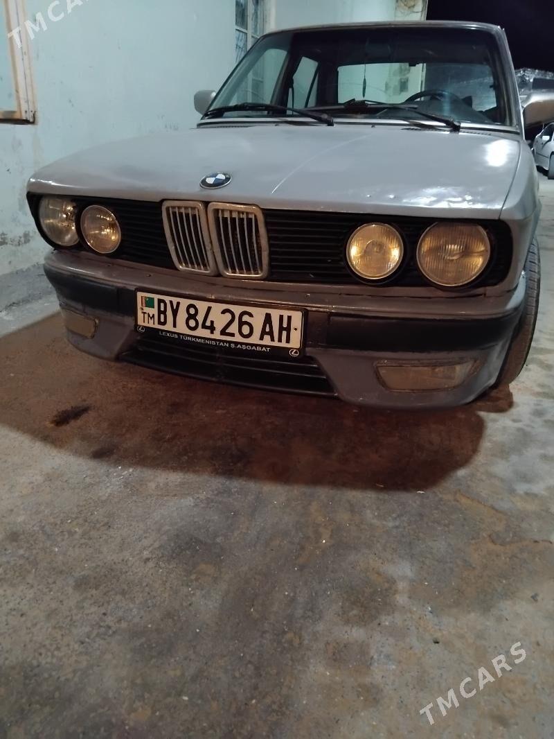BMW 528 1986 - 19 000 TMT - Büzmeýin - img 1