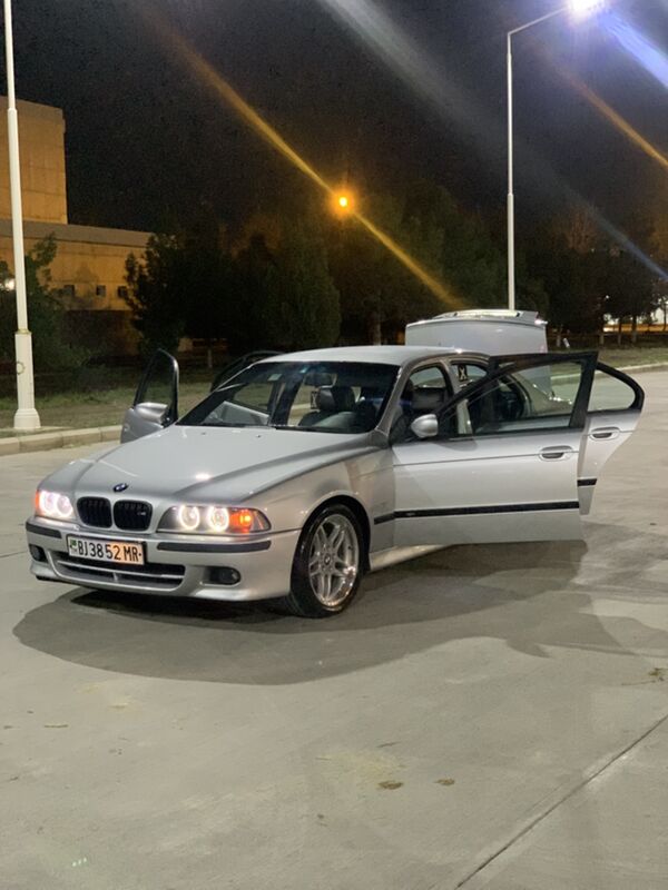 BMW E39 2002 - 190 000 TMT - Mary - img 1