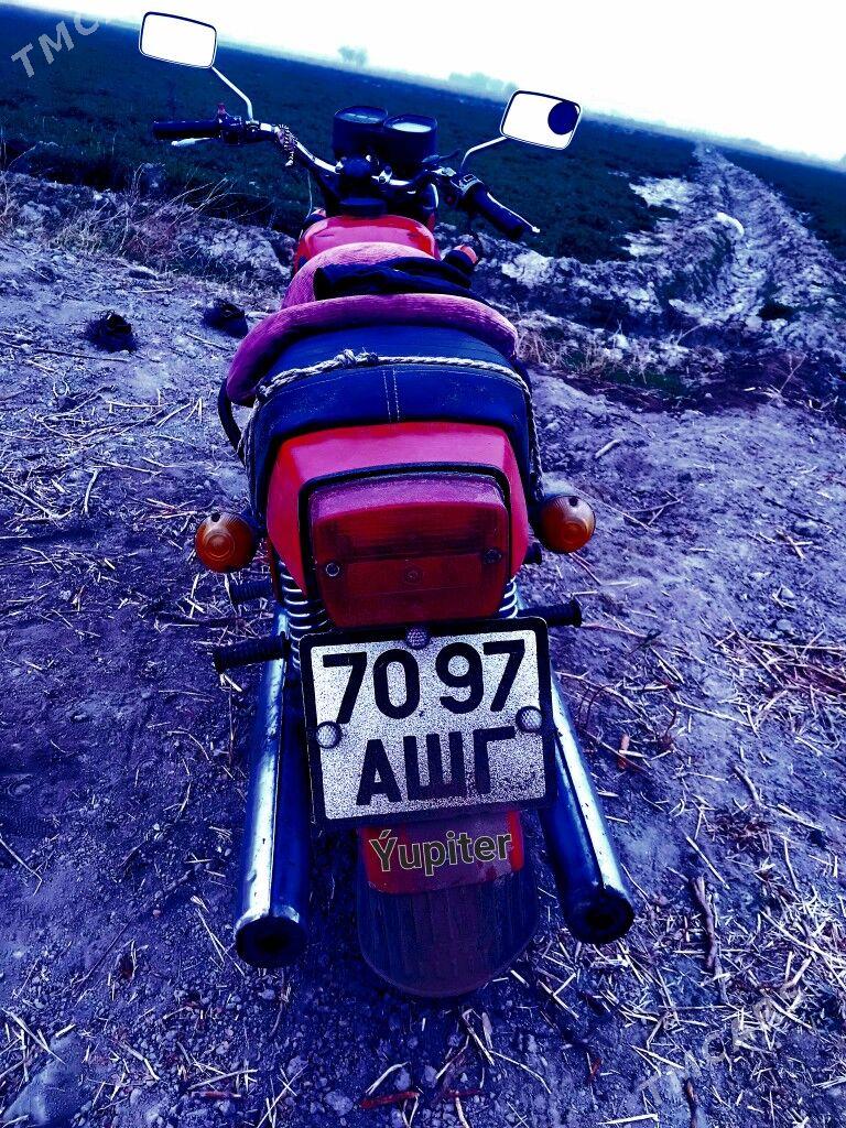 Iž Ýupiter 1986 - 13 000 TMT - Ak bugdaý etraby - img 1