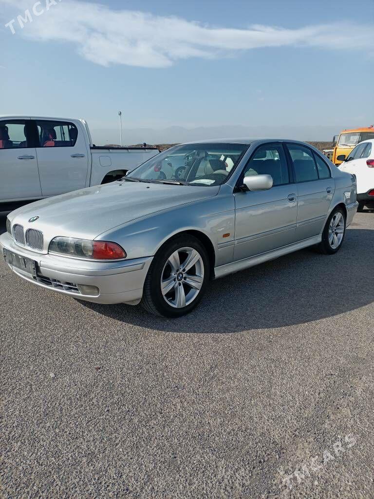 BMW E39 1999 - 140 000 TMT - Ашхабад - img 1