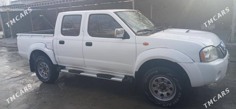 Nissan Navara 2010 - 160 000 TMT - Aşgabat - img 1