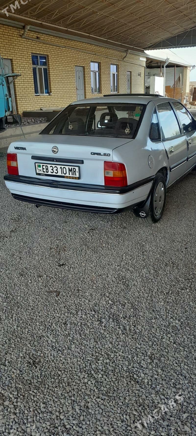 Opel Vectra 1992 - 40 000 TMT - Мары - img 1