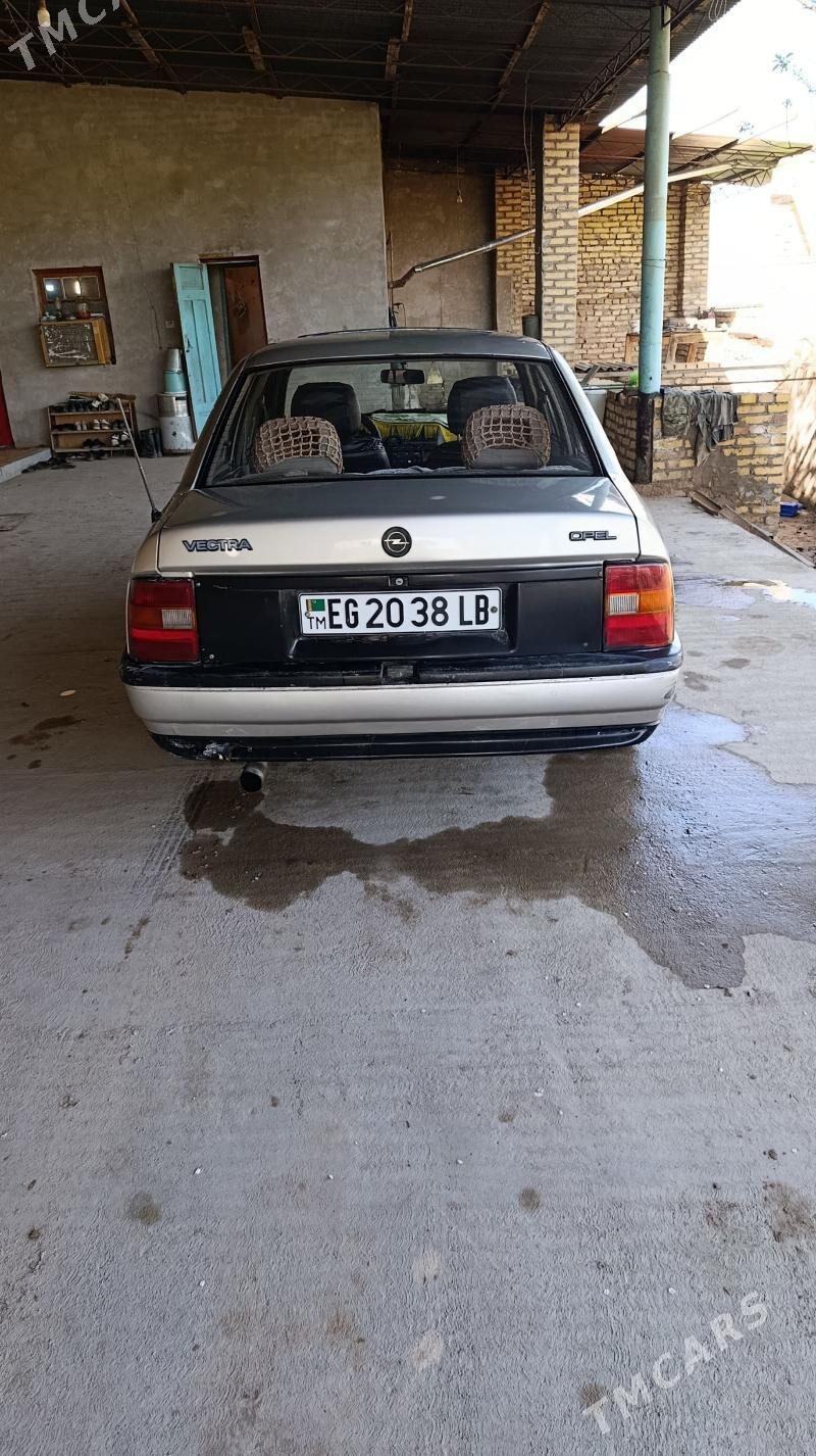 Opel Vectra 1990 - 30 000 TMT - Саят - img 1
