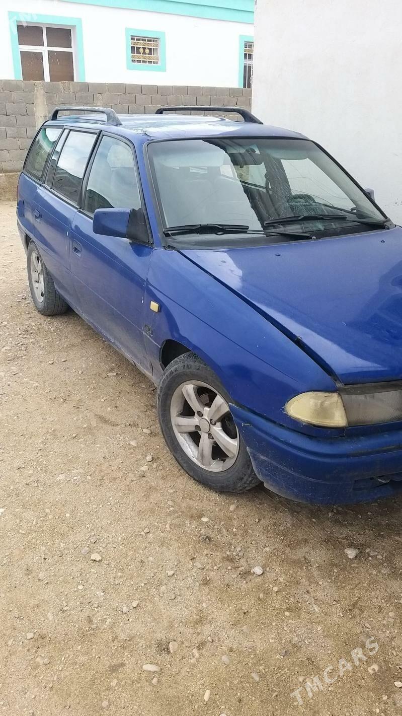 Opel Astra 1993 - 22 000 TMT - Балканабат - img 1