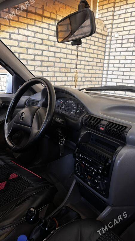 Opel Astra 1992 - 41 000 TMT - Мары - img 1