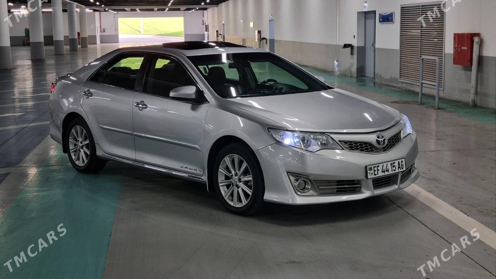 Toyota Camry 2013 - 265 000 TMT - Херрикгала - img 1