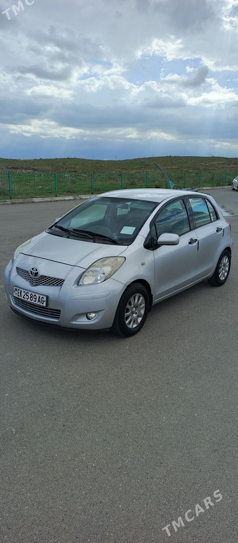 Toyota Yaris 2010 - 130 000 TMT - Aşgabat - img 1