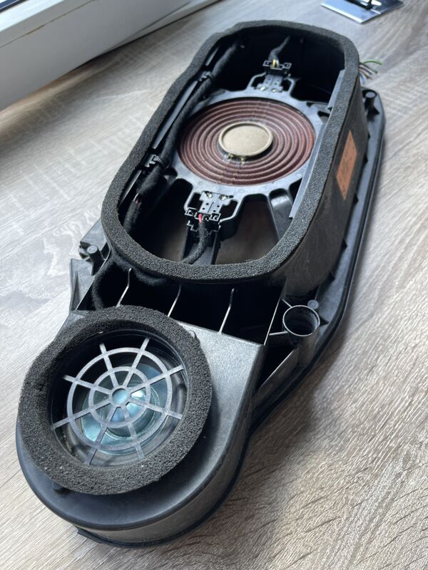 Subwoofer Mercedes W 212 2 000 TMT - Ашхабад - img 1