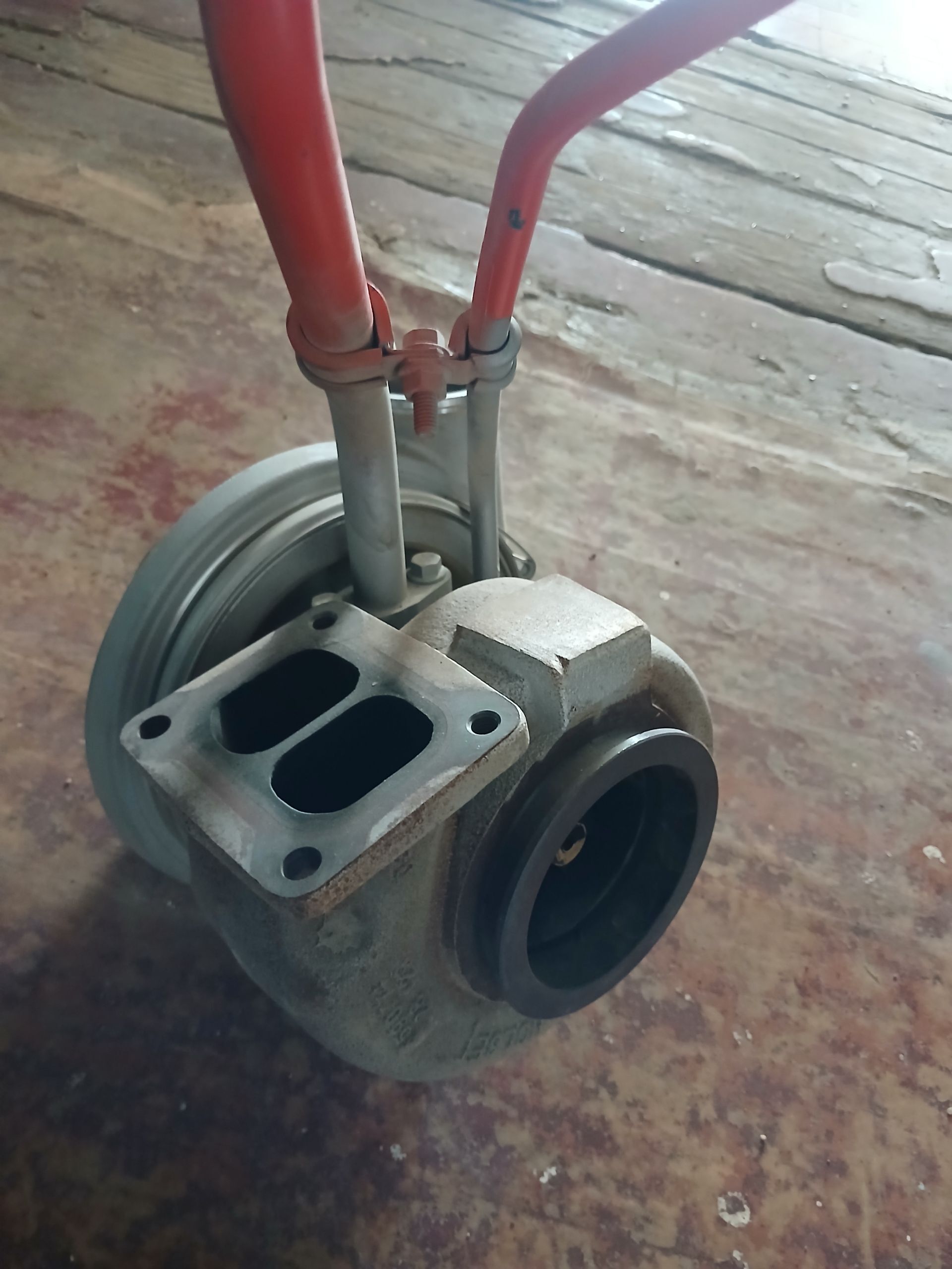 scania trubina 10 000 TMT - 30 mkr - img 1