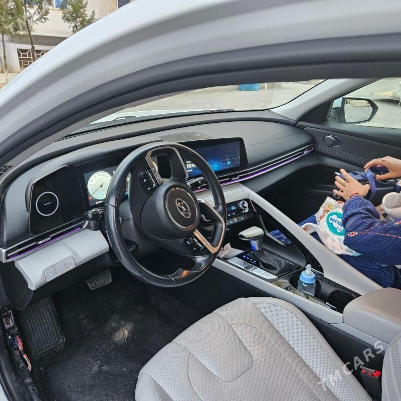Hyundai Elantra 2023 - 263 000 TMT - Ашхабад - img 1
