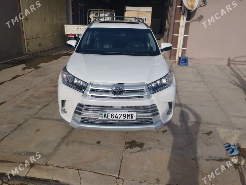 Toyota Highlander 2018 - 400 000 TMT - Mary - img 1