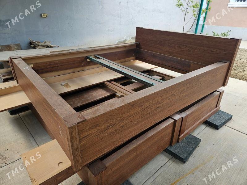 кровать - Büzmeýin - img 1