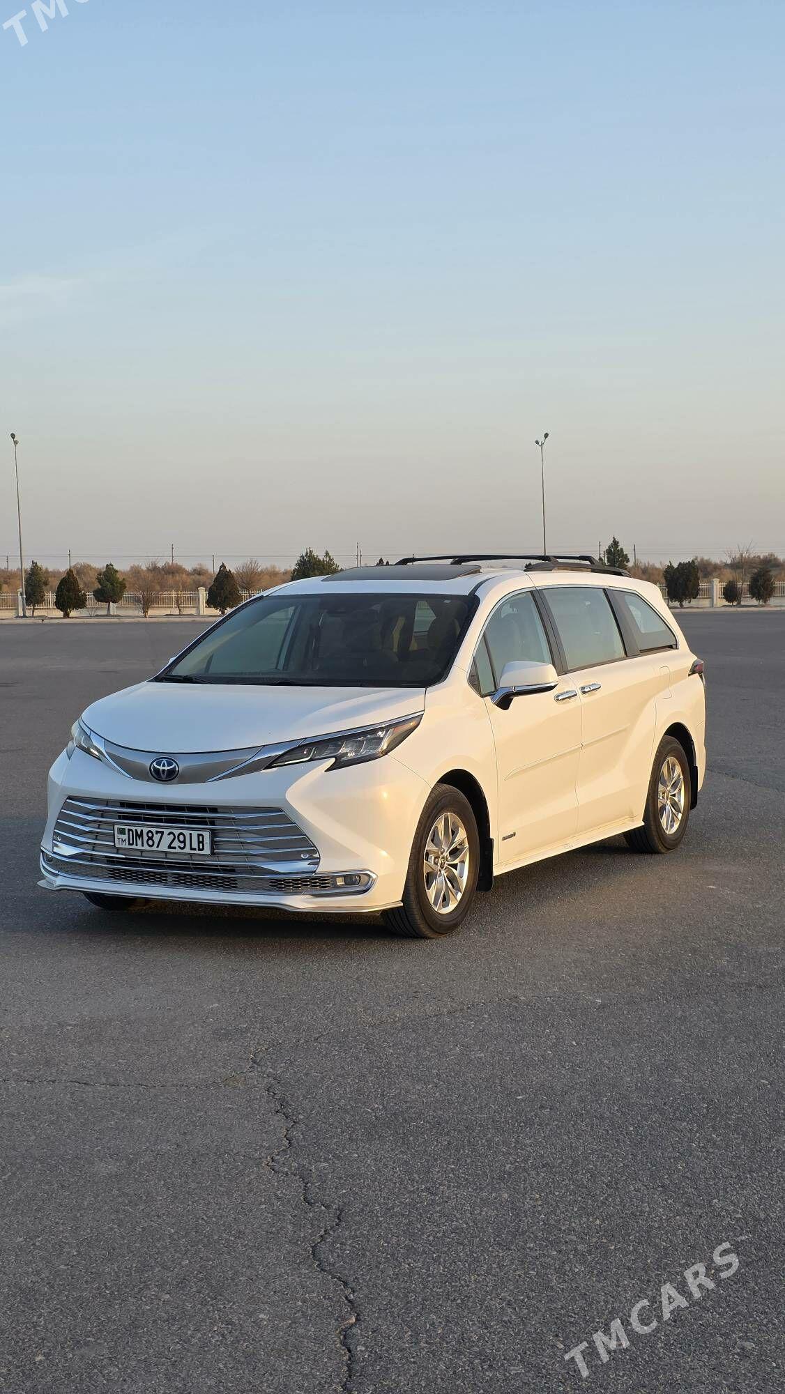 Toyota Sienna 2022 - 510 000 TMT - Türkmenabat - img 1