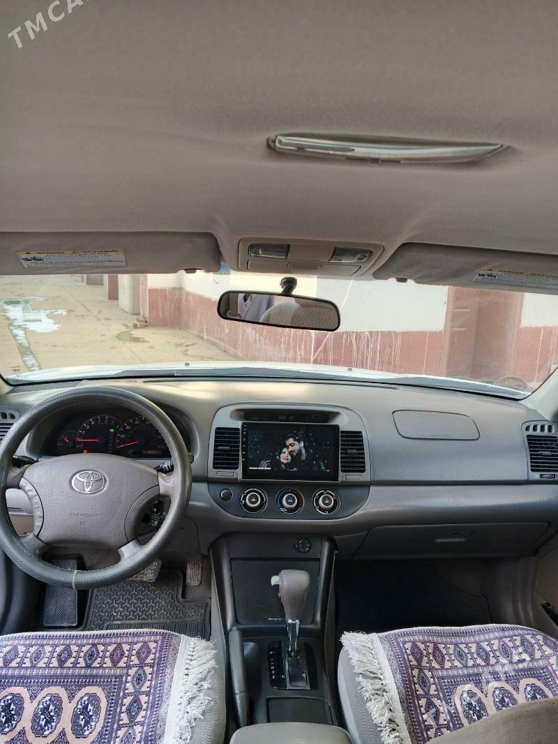 Toyota Camry 2005 - 180 000 TMT - Halaç - img 1