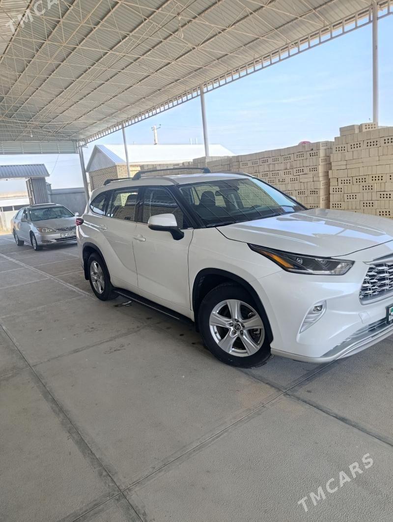 Toyota Highlander 2021 - 500 000 TMT - Мары - img 1