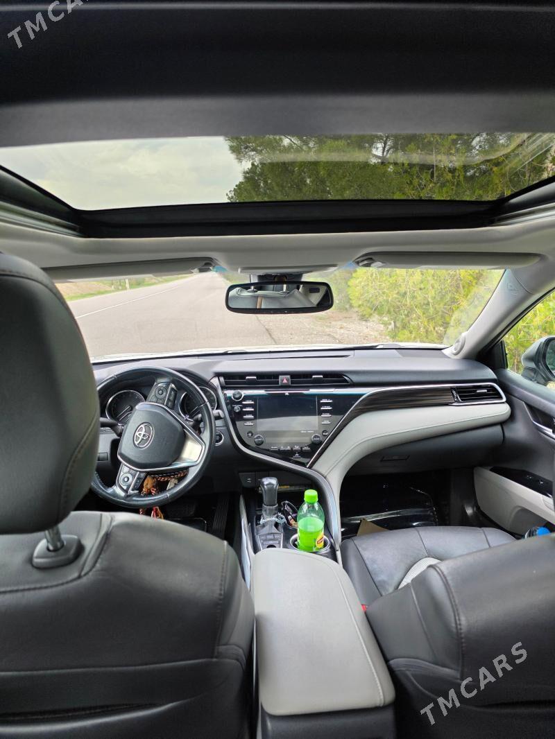 Toyota Camry 2018 - 470 000 TMT - Büzmeýin - img 1
