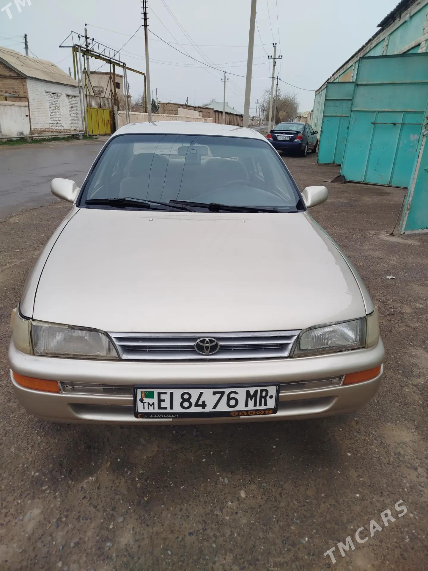 Toyota Corolla 1992 - 68 000 TMT - Мары - img 1