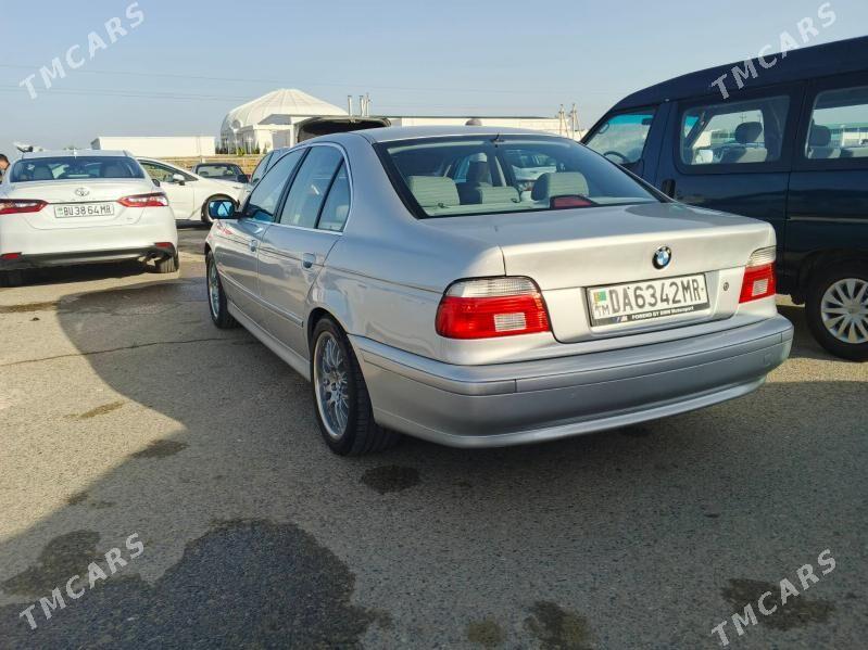 BMW E39 2002 - 110 000 TMT - Мары - img 1