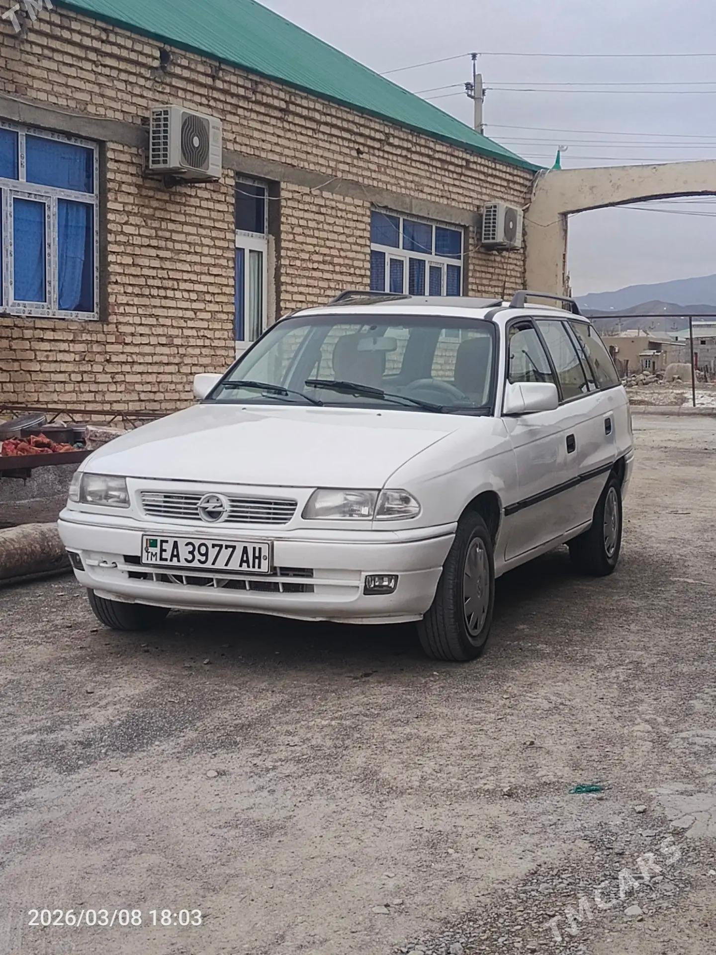 Opel Astra 1993 - 47 000 TMT - Bäherden - img 1