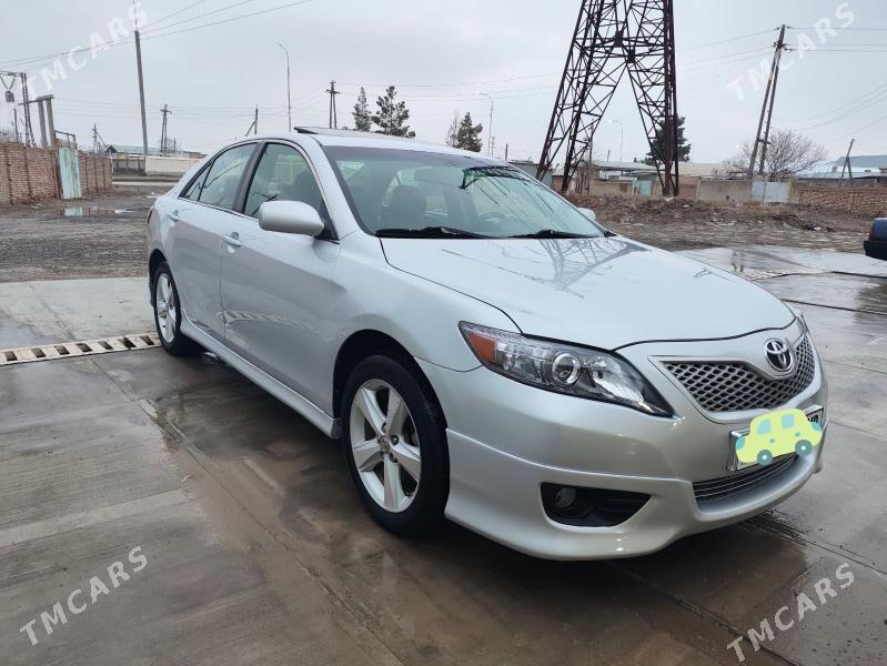 Toyota Camry 2010 - 200 000 TMT - Ёлётен - img 1