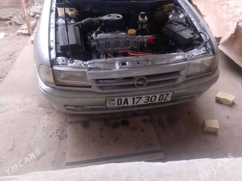 Opel Astra 1992 - 40 000 TMT - Дашогуз - img 1