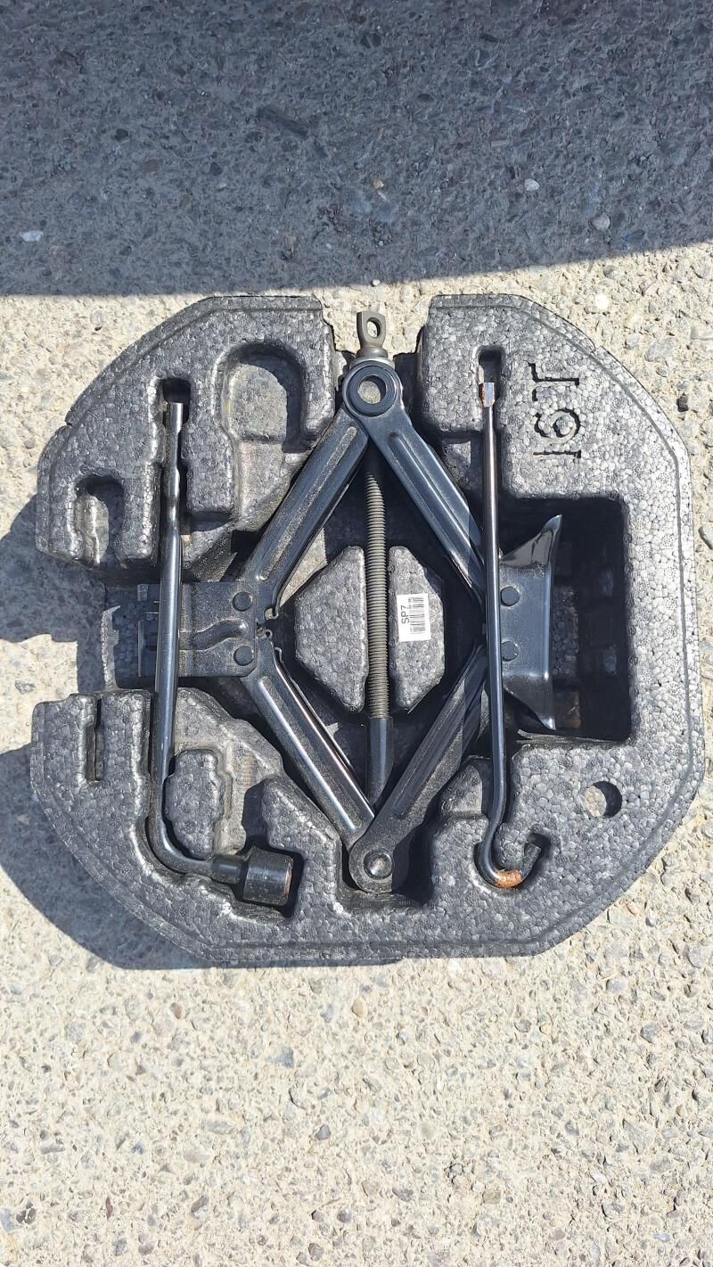 Damkyrat Hyundai 700 TMT - Ашхабад - img 1