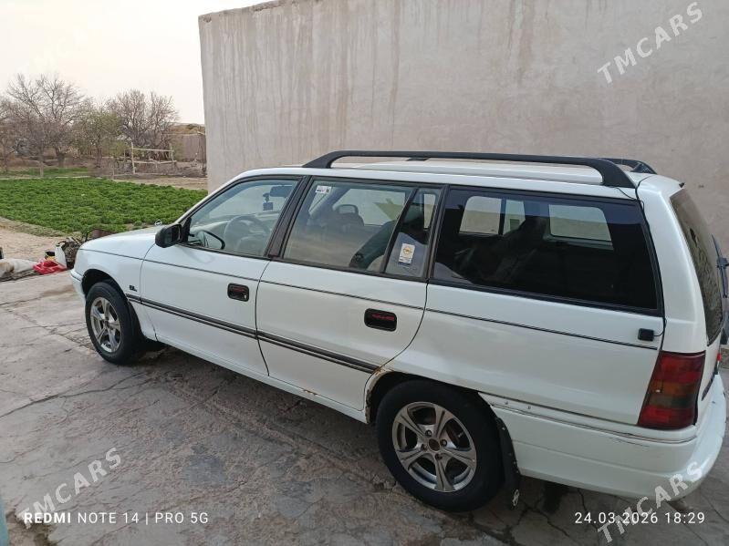Opel Astra 1992 - 50 000 TMT - Darganata - img 1