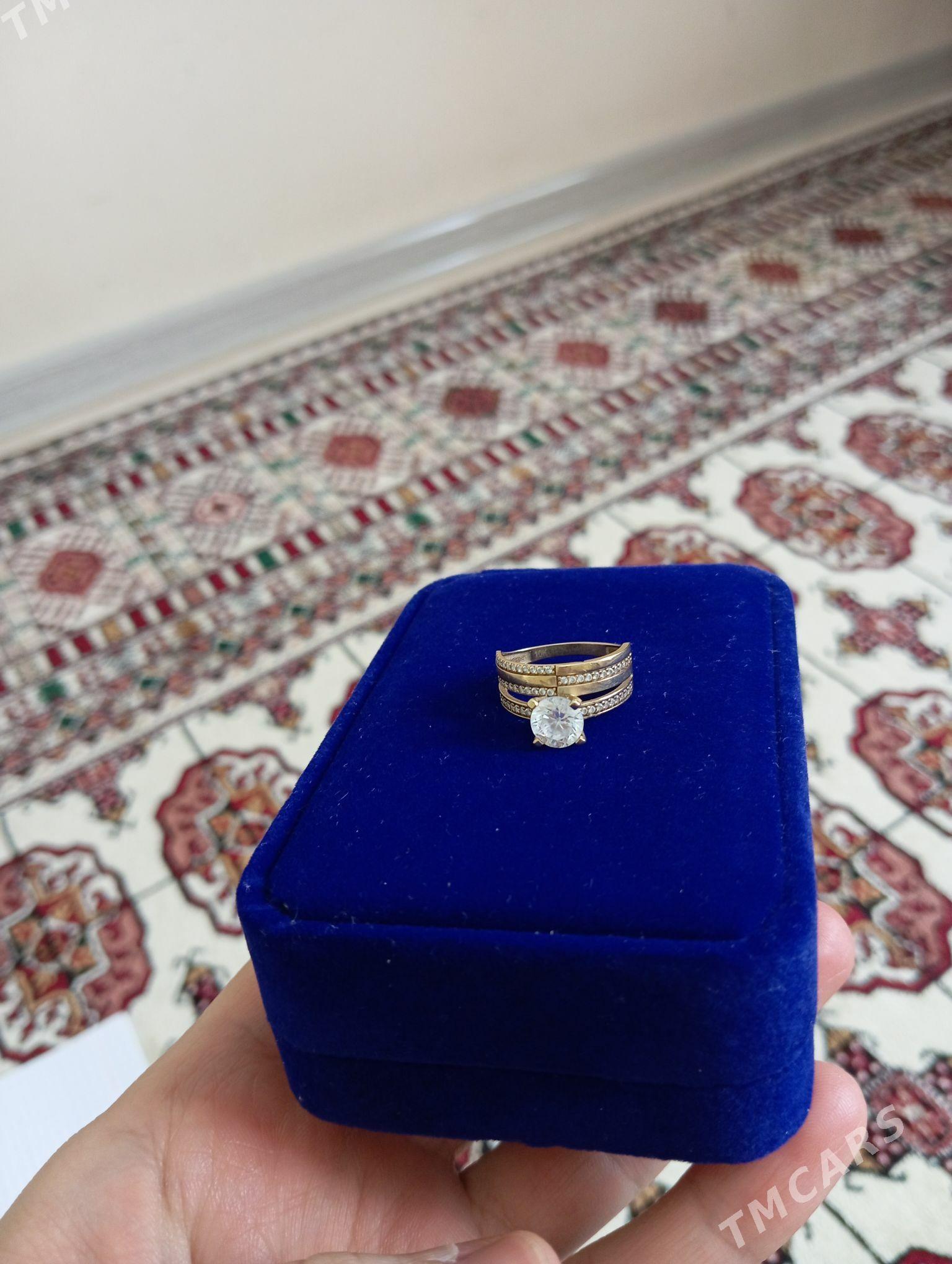 gyzyl yuzuk - Кëши - img 1