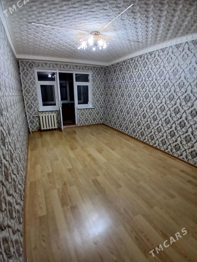 10мкр 2ком 56м² 1этаж - Ашхабад - img 1