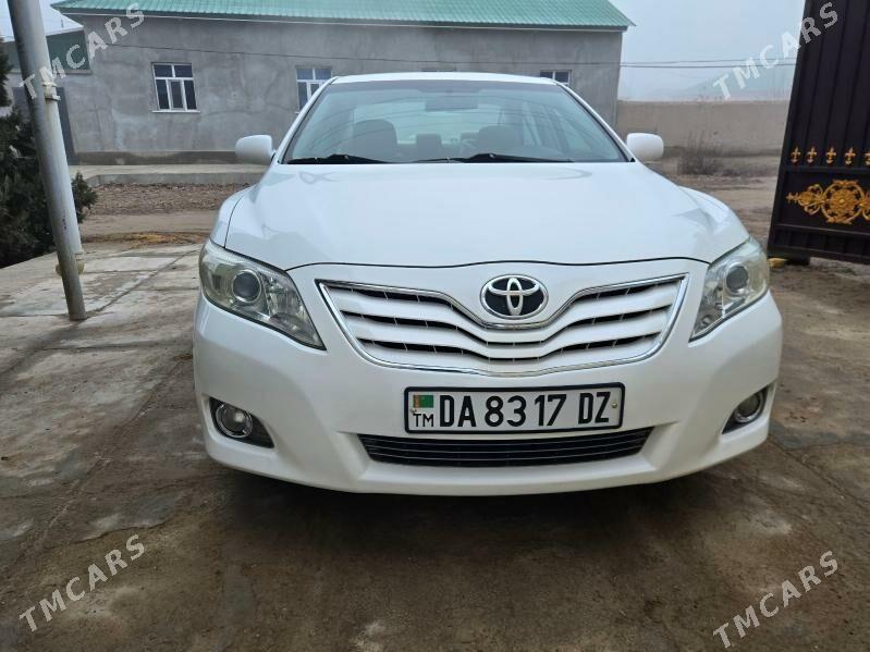 Toyota Camry 2010 - 240 000 TMT - Köneürgenç - img 1