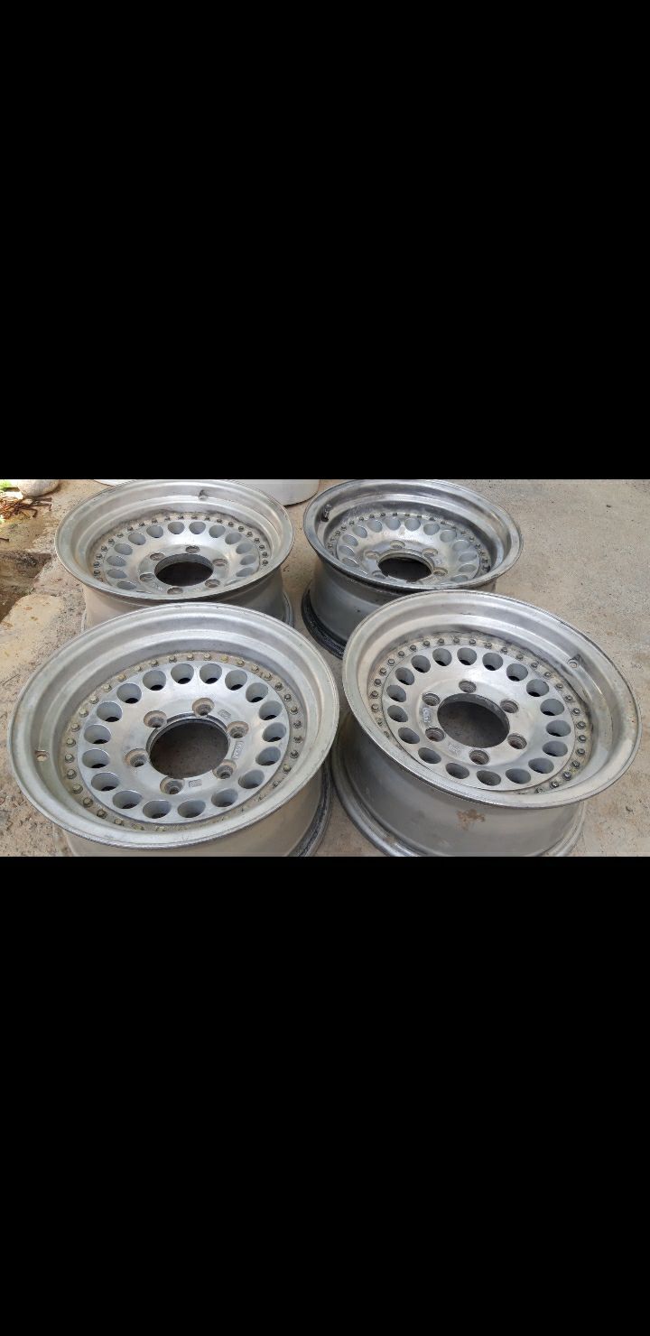 Off road 15-lik jip diska 2 300 TMT - Bekrewe - img 1