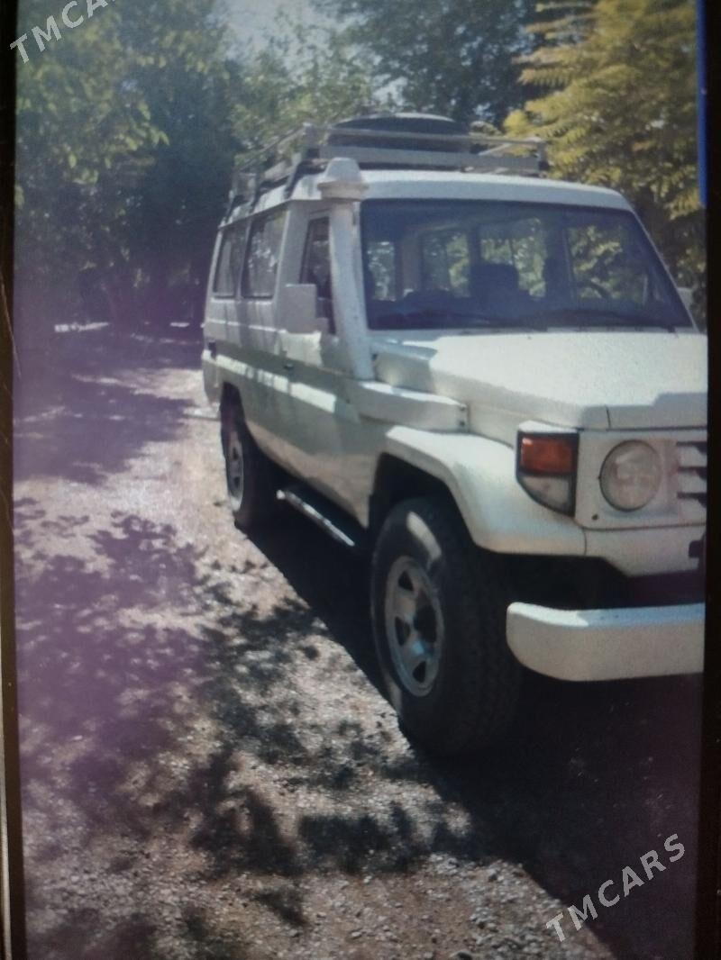 Toyota Land Cruiser 2002 - 290 000 TMT - Aşgabat - img 1
