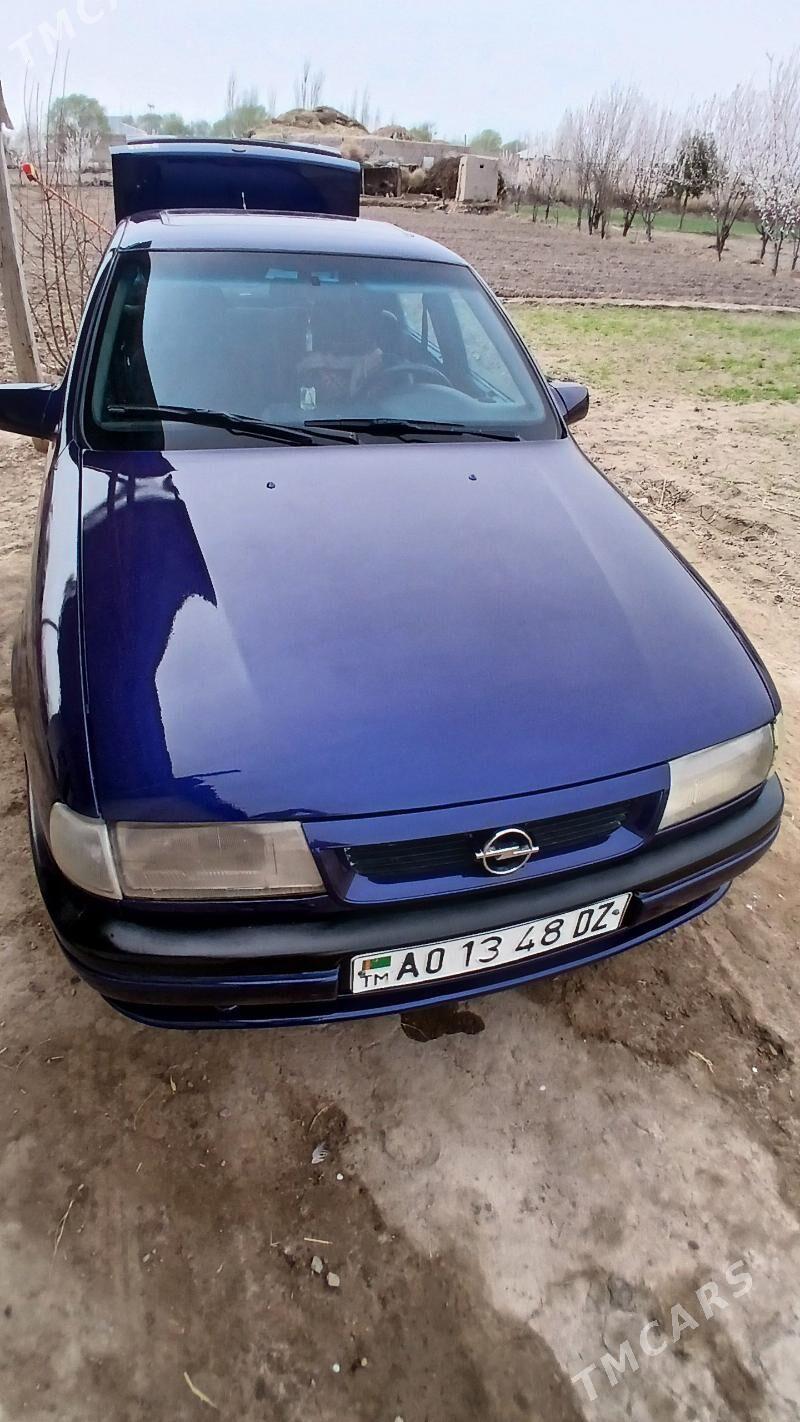 Opel Vectra 1995 - 54 000 TMT - Гурбансолтан Едже - img 1