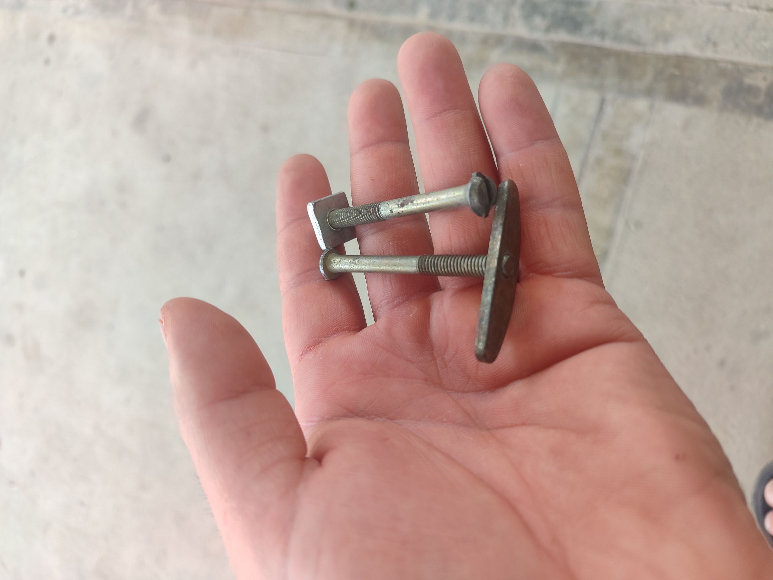 mebel berkidiiji bolt 1 TMT - Mary - img 1