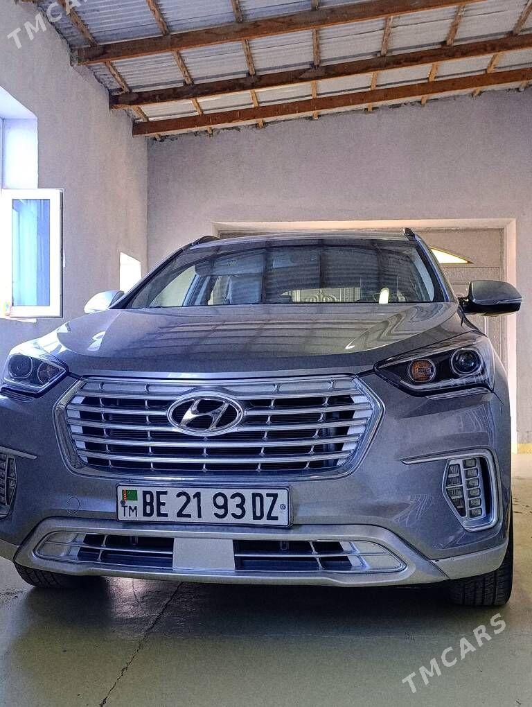 Hyundai Santa Fe 2019 - 298 000 TMT - Губадаг - img 1