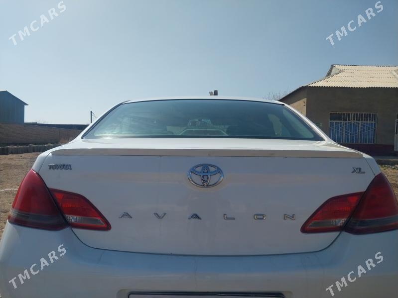 Toyota Avalon 2005 - 150 000 TMT - Теджен - img 1