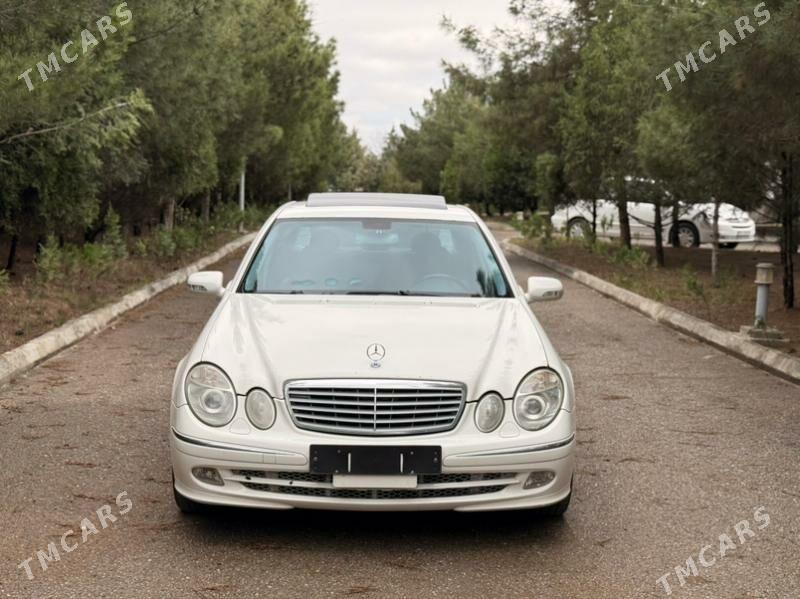 Mercedes-Benz E320 2003 - 165 000 TMT - Bäherden - img 1