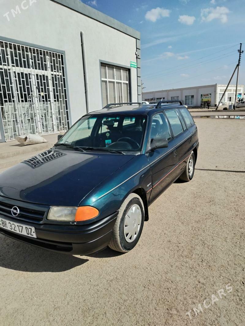 Opel Astra 1994 - 36 000 TMT - Гурбансолтан Едже - img 1