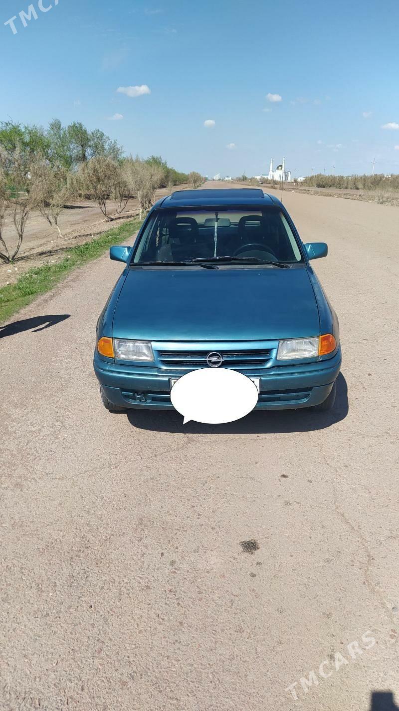 Opel Astra 1993 - 50 000 TMT - Рухубелентский этрап - img 1