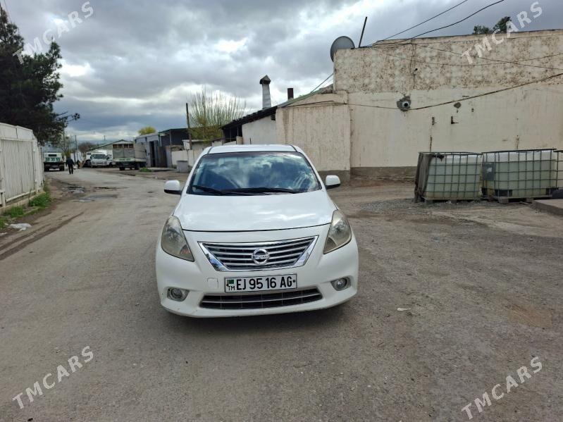 Nissan Versa 2011 - 118 000 TMT - Ашхабад - img 1