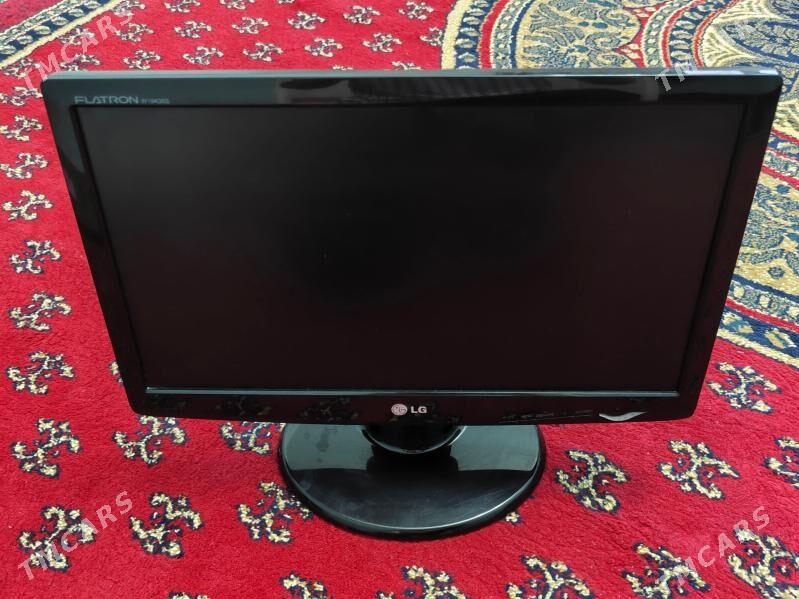 MONITOR LG 19 - Aşgabat - img 1