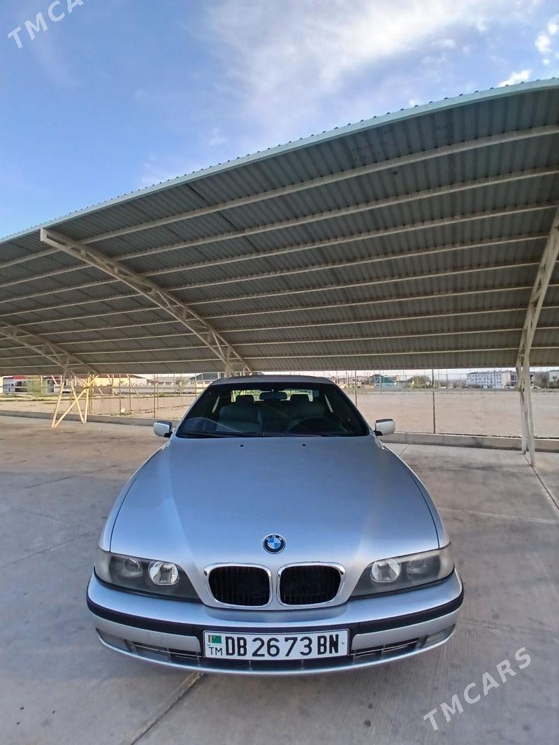 BMW E39 2002 - 110 000 TMT - Balkanabat - img 1