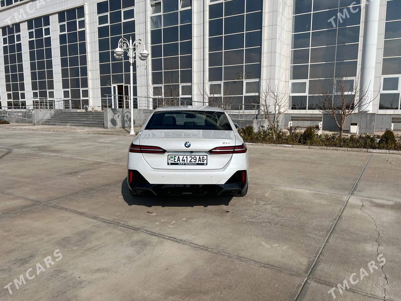 BMW 5 Series 2024 - 1 000 000 TMT - Ашхабад - img 1