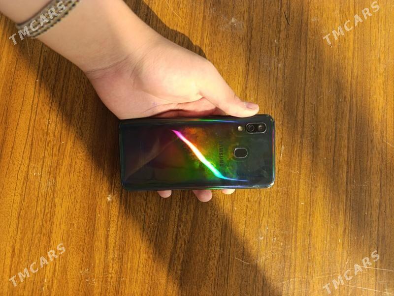 Samsung a40 - Köýtendag - img 1